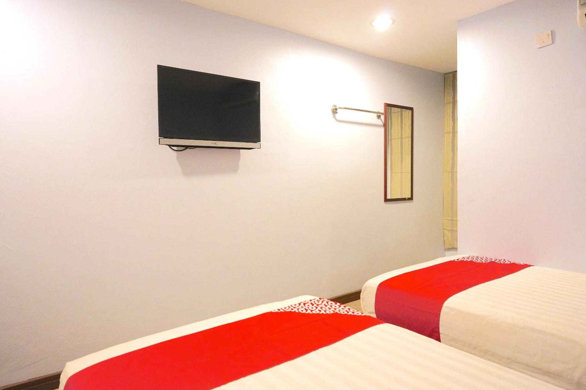 Super Oyo 89544 Utama Inn Бінтулу Екстер'єр фото