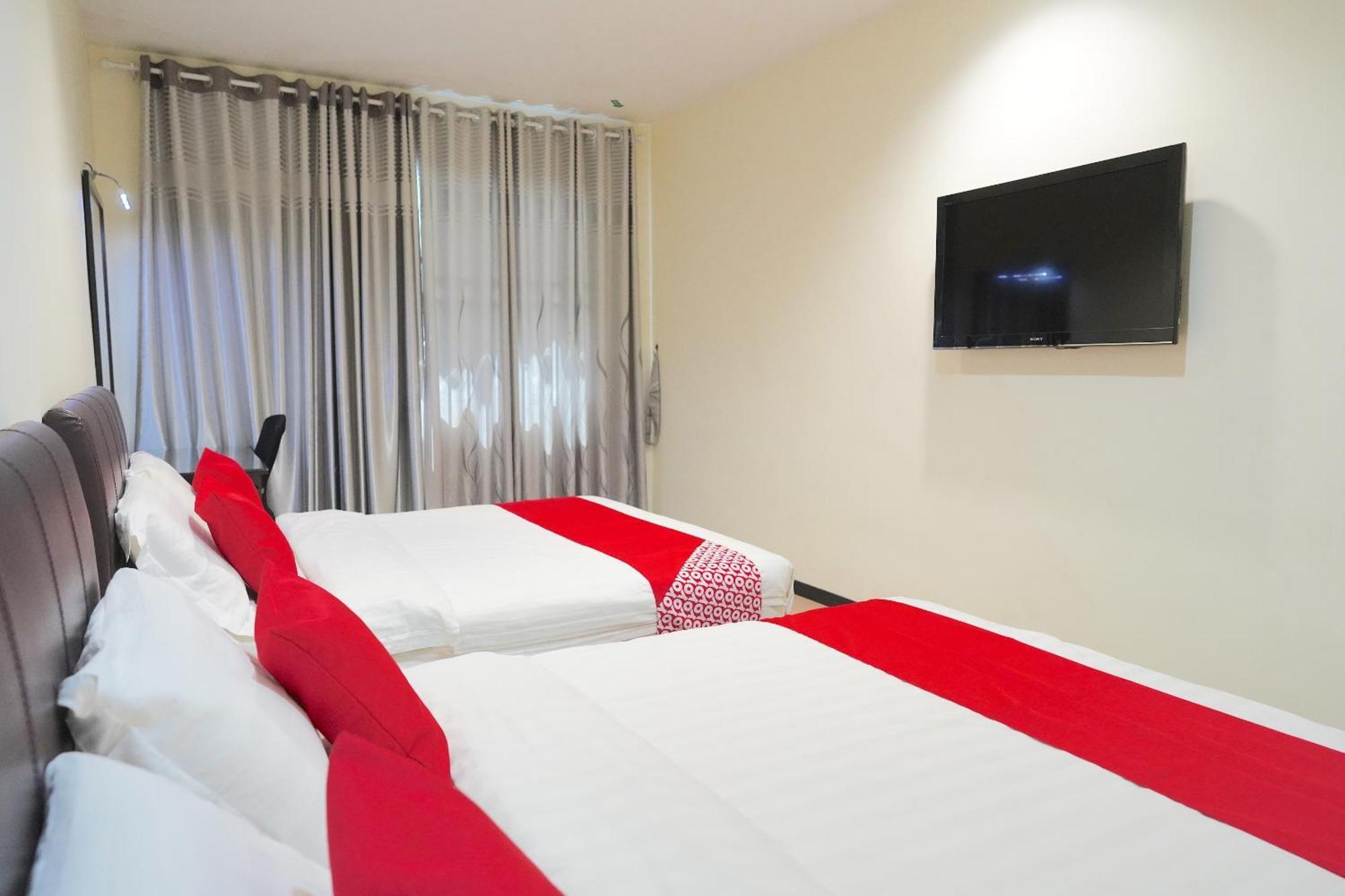 Super Oyo 89544 Utama Inn Бінтулу Екстер'єр фото